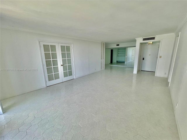 3 of 19 - 1111 Crandon Blvd B804, Key Biscayne, FL