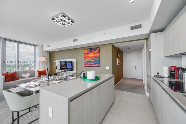 3 of 11 - 4111 S Ocean Dr 2711, Hollywood, FL