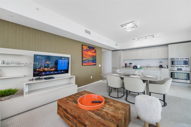 4 of 11 - 4111 S Ocean Dr 2711, Hollywood, FL