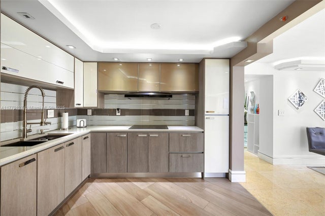 3 of 16 - 6061 Collins Ave 8f, Miami Beach, FL