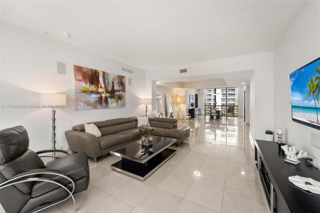 4 of 23 - 16275 Collins Ave 2202, Sunny Isles Beach, FL