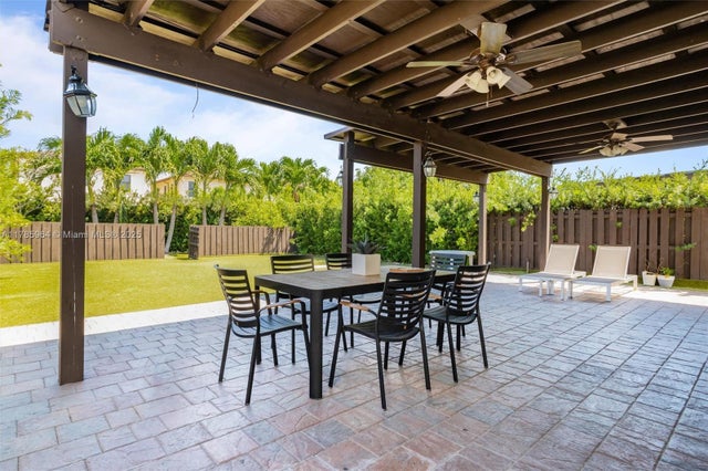 3 of 48 - 10075 Nw 86th Ter, Doral, FL