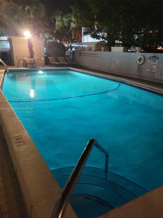 4 of 14 - 2900 Banyan St 303, Fort Lauderdale, FL
