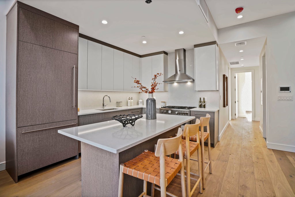 17 of 72 - 194 30th St. 2b, New York City, NY