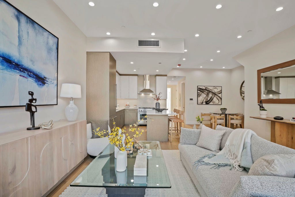 19 of 72 - 194 30th St. 2b, New York City, NY