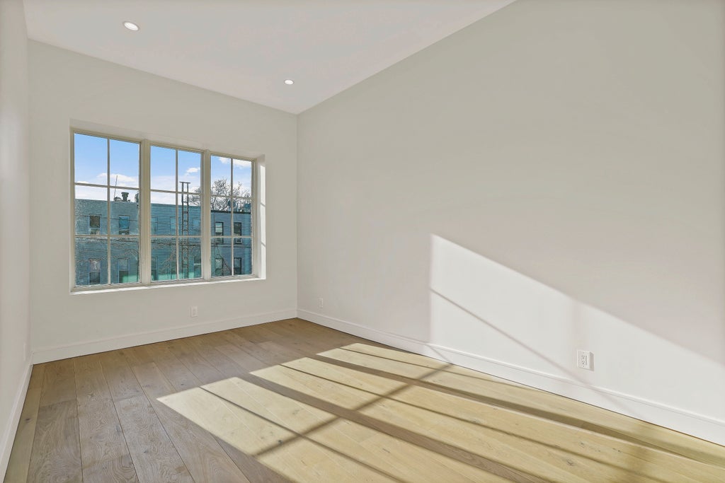 26 of 72 - 194 30th St. 2b, New York City, NY