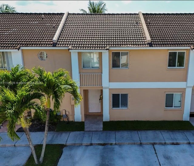 3 of 37 - 17718 Sw 139th Ct, Miami, FL