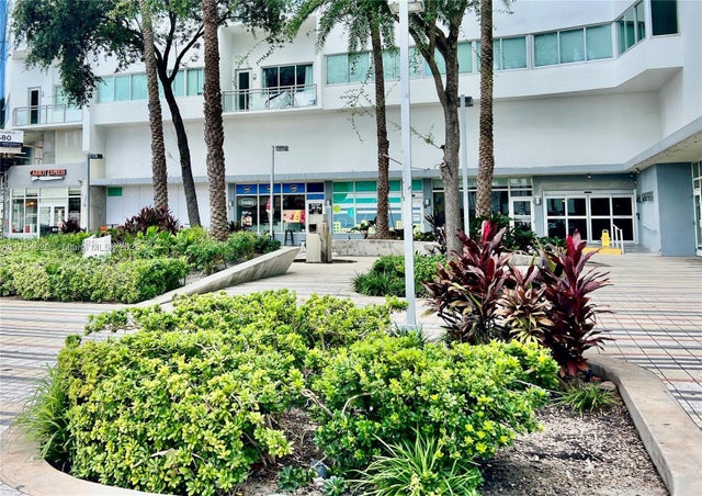 4 of 30 - 7135 Collins Ave 621, Miami Beach, FL
