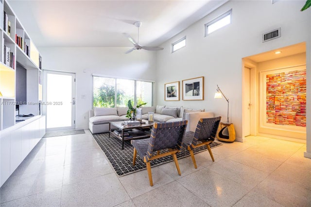 2 of 26 - 420 Ne 87 St, El Portal, FL