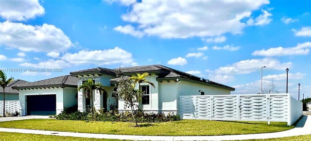 3 of 40 - 16715 Sw 292nd Ter, Homestead, FL