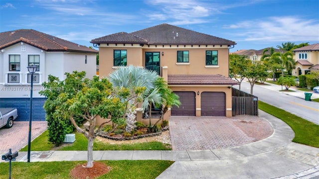 1 of 50 - 10420 Sw 229th Ln, Miami, FL