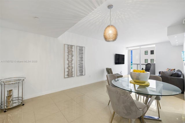 5 of 30 - 6365 Collins Ave 805, Miami Beach, FL