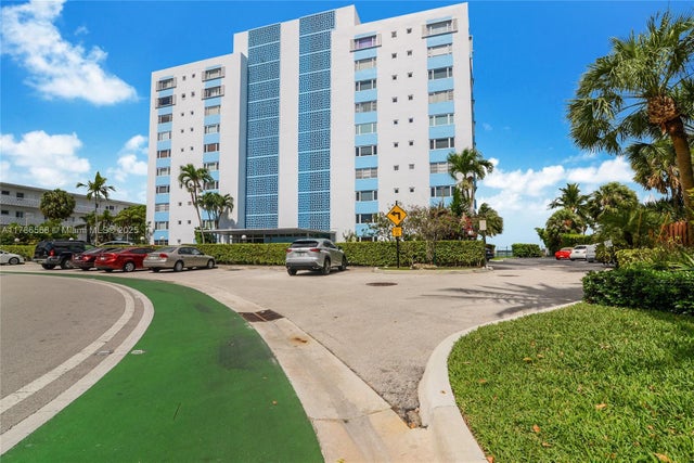 1 of 22 - 10300 W Bay Harbor Dr 9d, Bay Harbor Islands, FL