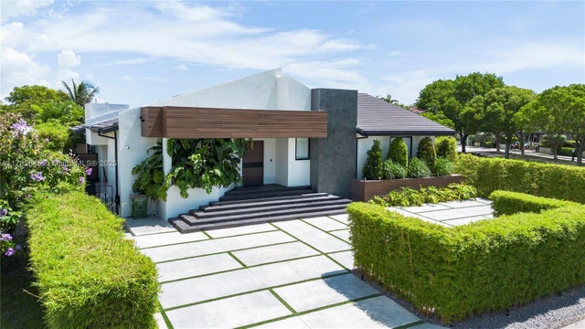 2 of 29 - 2275 Ne 120th St, North Miami, FL