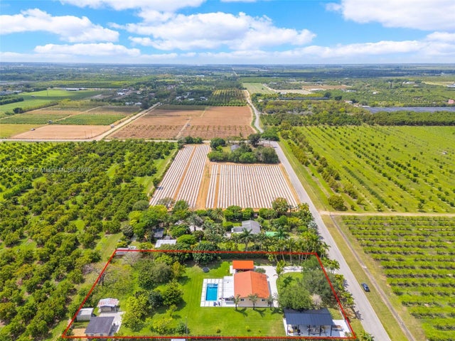 1 of 34 - 28505 Sw 207th Ave, Homestead, FL