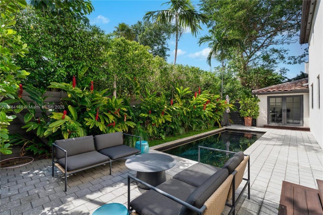 4 of 52 - 100 E Dilido Dr, Miami Beach, FL