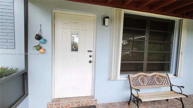 1 of 41 - 521 N 70th Way, Hollywood, FL