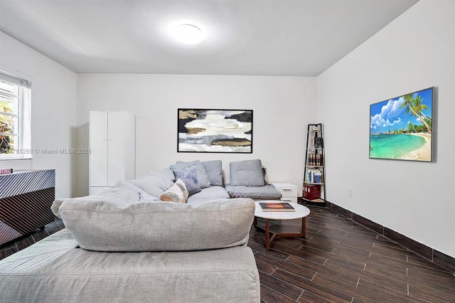 5 of 16 - 359 Meridian Ave A105, Miami Beach, FL