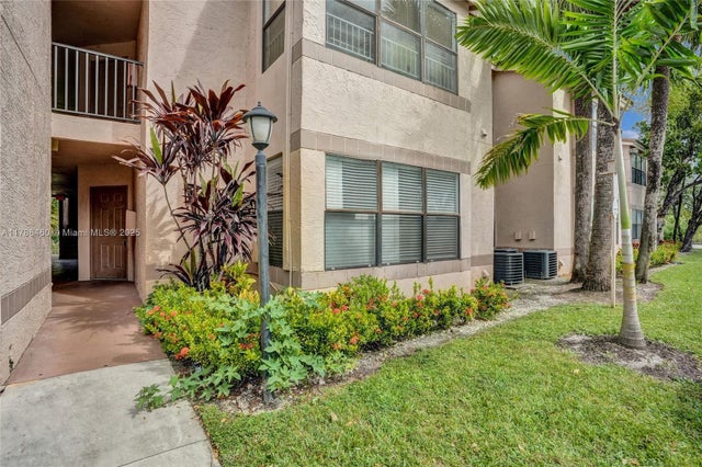 2 of 20 - 2946 S University Dr 7108, Davie, FL