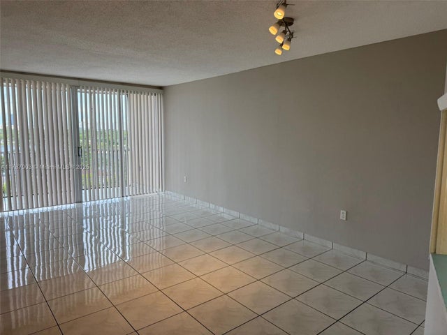5 of 20 - 1780 Ne 191st St 806-2, Miami, FL
