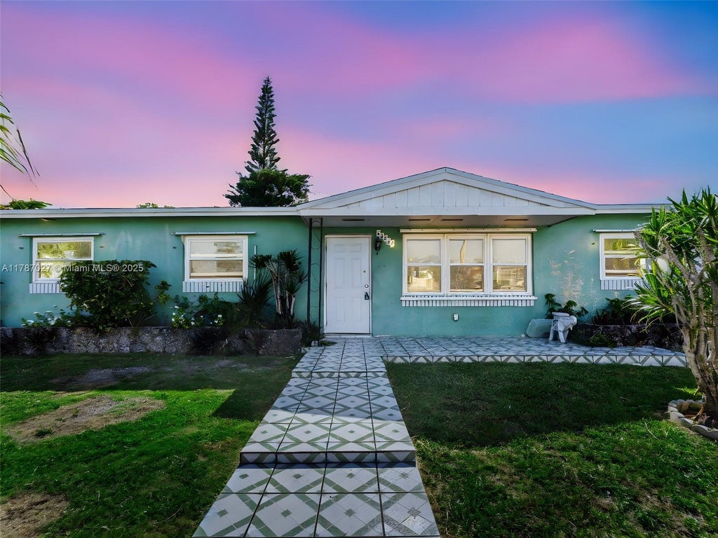 22534 Sw 114th Pl, Miami