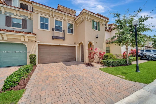 1 of 64 - 2962 Nw 124th Way, Sunrise, FL