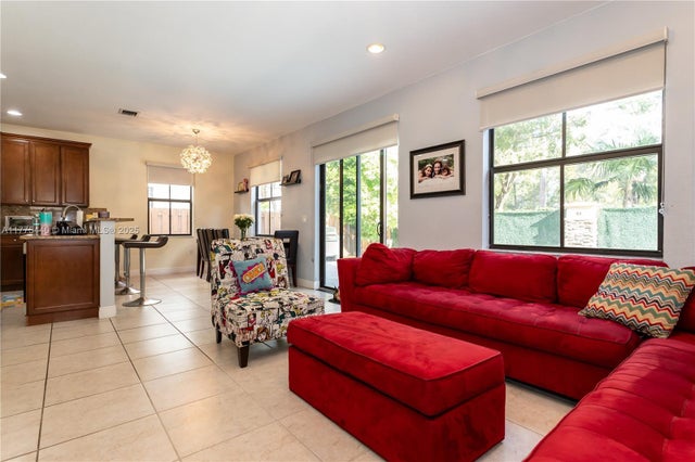 5 of 33 - 10013 Nw 89th Ter, Doral, FL