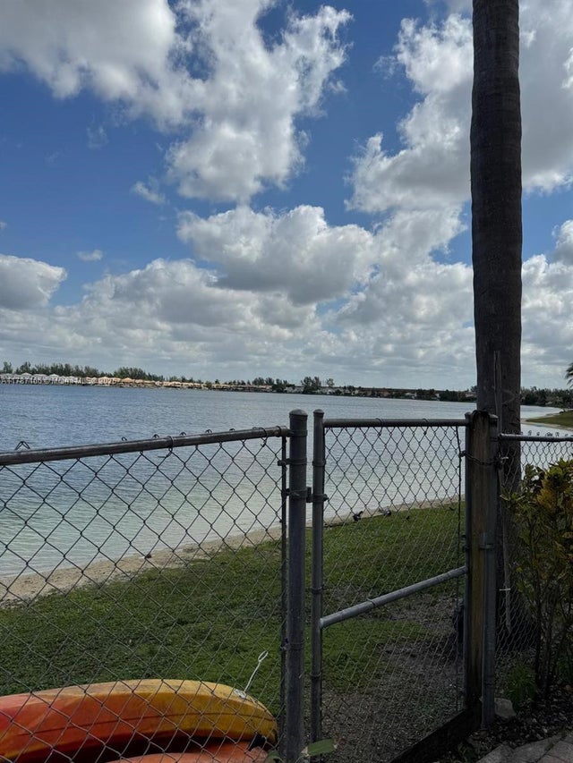 4 of 22 - 12355 Nw 7th Ln, Miami, FL