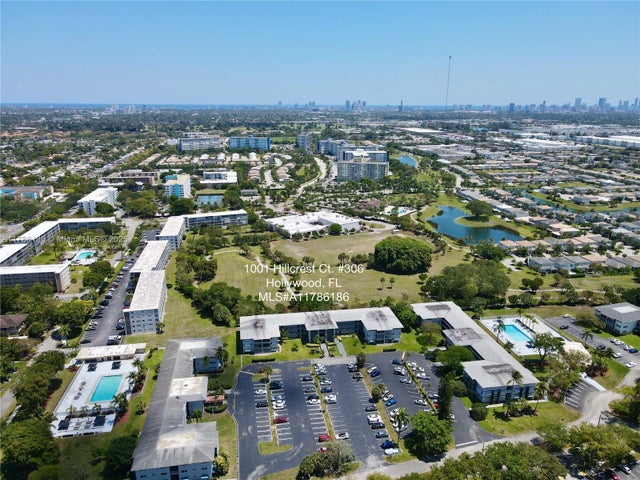 3 of 37 - 1001 Hillcrest Ct 306, Hollywood, FL