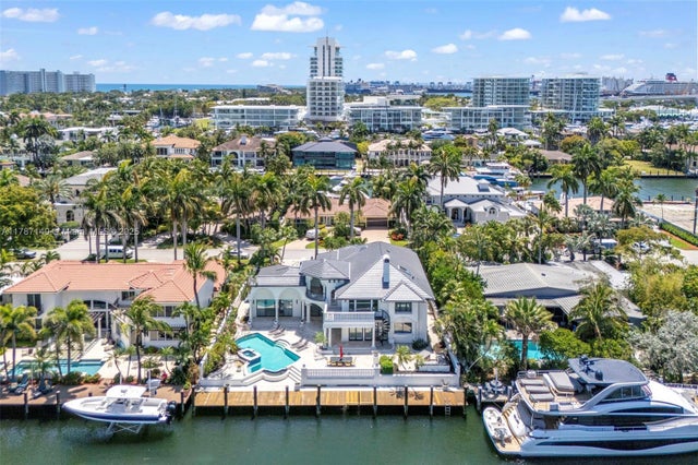 3 of 77 - 2561 Lucille Dr, Fort Lauderdale, FL