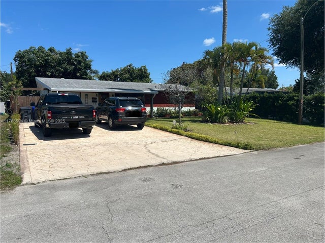1 of 48 - 2021 N 56th Way, Hollywood, FL