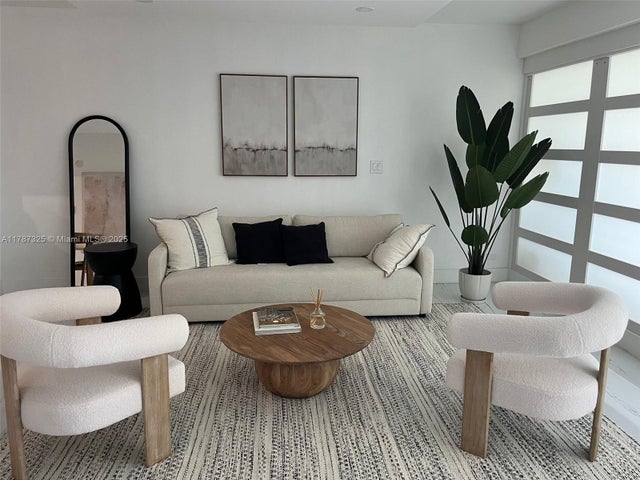 1 of 27 - 2301 Collins Ave 628, Miami Beach, FL