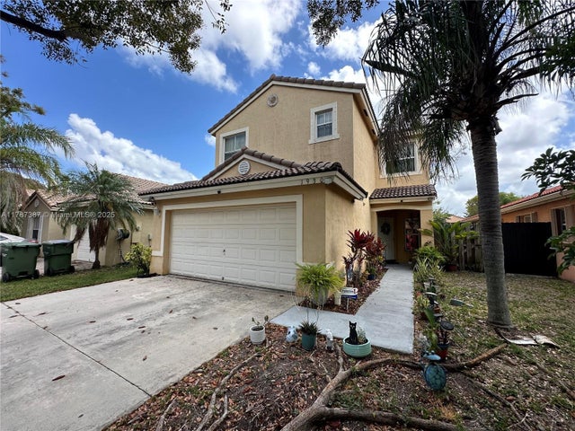 1 of 7 - 1930 Se 14th Ct, Homestead, FL