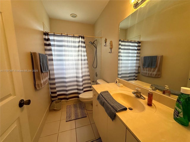 4 of 7 - 1930 Se 14th Ct, Homestead, FL
