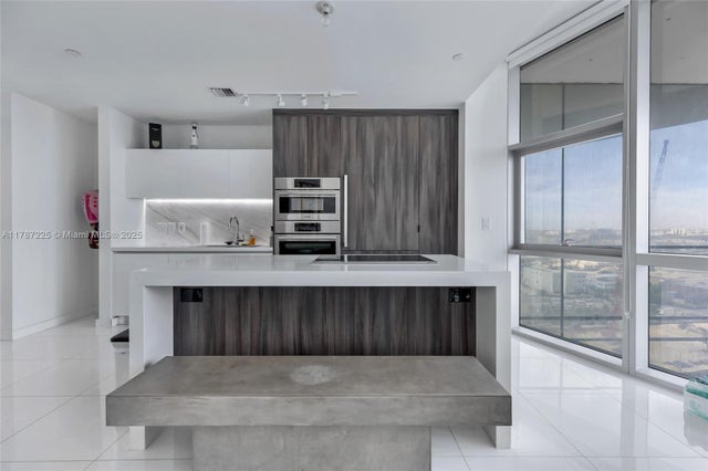 4 of 29 - 851 Ne 1 Ave 1202, Miami, FL
