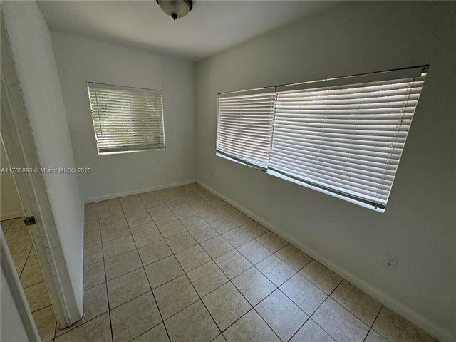 5 of 14 - 109 Nw 6th Ave 5, Miami, FL