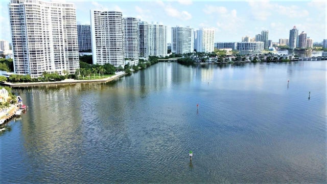3 of 29 - 301 174th St 1901, Sunny Isles Beach, FL