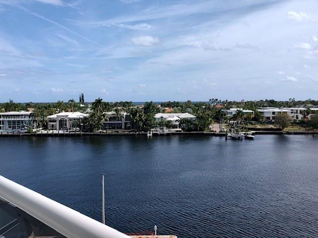 20515 E Country Club Dr 646, Aventura