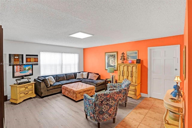 3 of 21 - 2500 Ne 9th St 111, Fort Lauderdale, FL