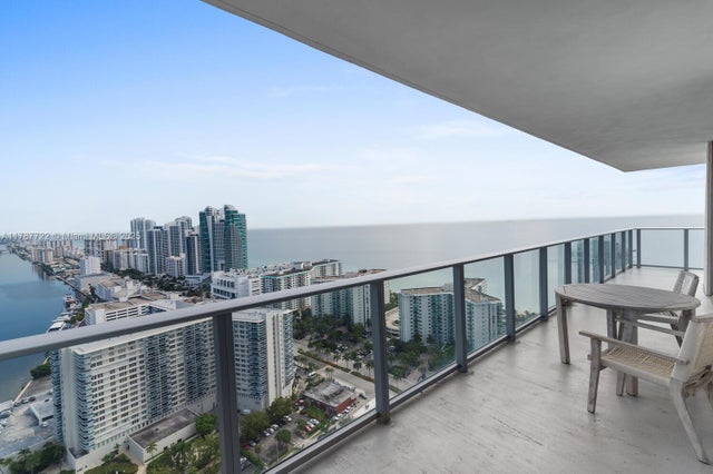 4 of 18 - 4010 S Ocean Dr R2501, Hollywood, FL