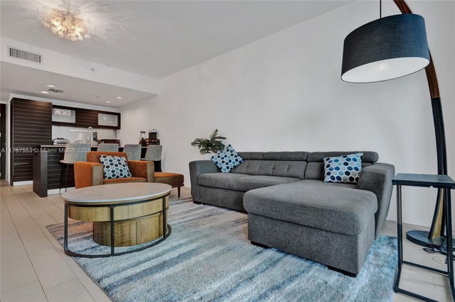 4 of 27 - 200 Biscayne Boulevard Way 3211, Miami, FL