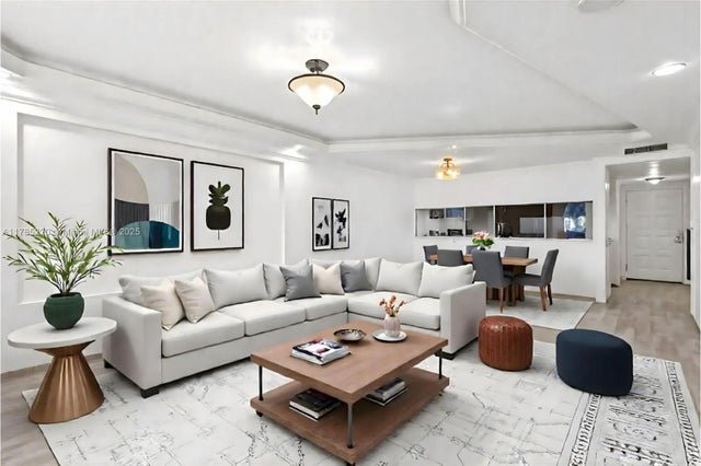 8020 Hampton Blvd 304, North Lauderdale