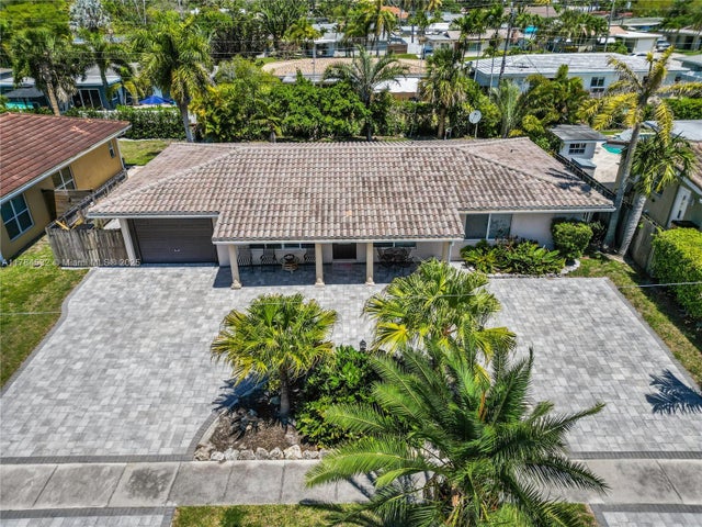 2 of 16 - 1031 Se 14th Dr, Deerfield Beach, FL