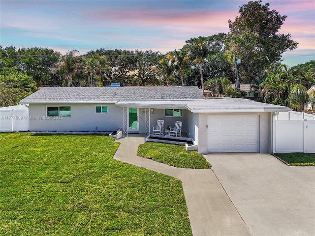 1 of 36 - 1990 Ne 35th St, Lighthouse Point, FL