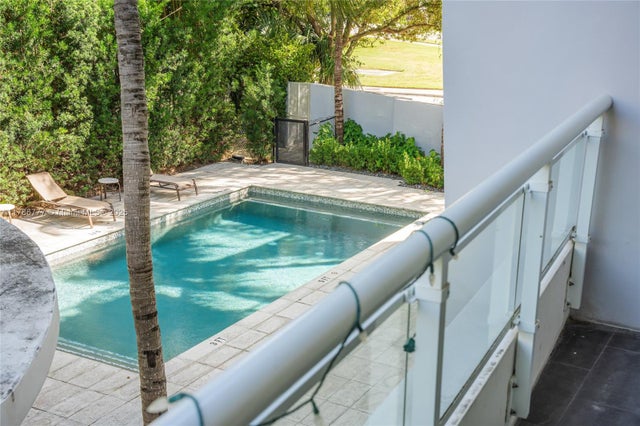 3 of 16 - 2020 Prairie Ave 205, Miami Beach, FL