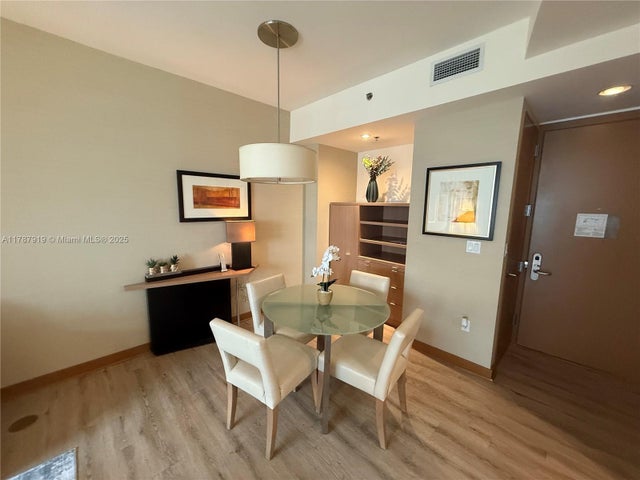 2 of 10 - 1395 Brickell Ave 3211, Miami, FL