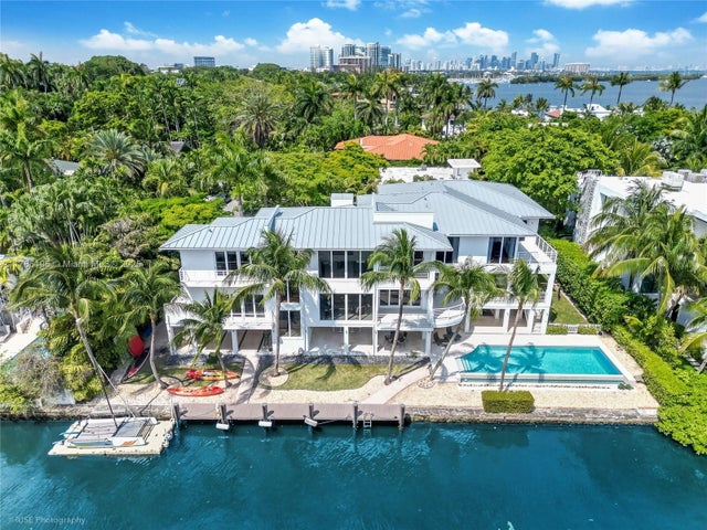 1 of 40 - 3835 Carole Ct, Miami, FL