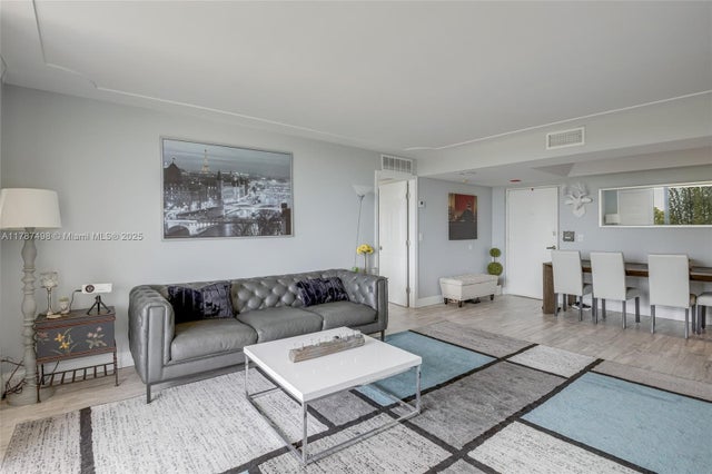 4 of 37 - 1500 Presidential Way 505, West Palm Beach, FL