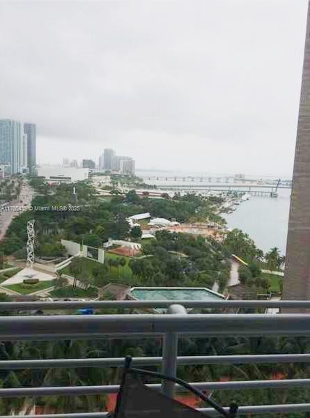 1 of 22 - 325 S Biscayne Blvd 2122, Miami, FL