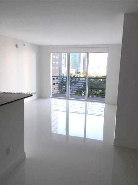 2 of 22 - 325 S Biscayne Blvd 2122, Miami, FL
